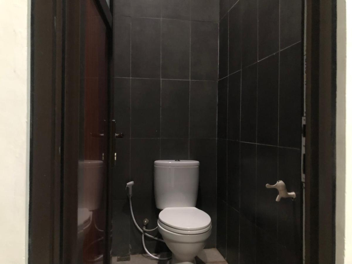 Bening Asri Guesthouse Тангеранг Екстериор снимка